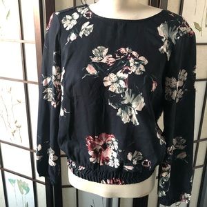 Small Dex Top - Long Sleeves & Open Back - Navy